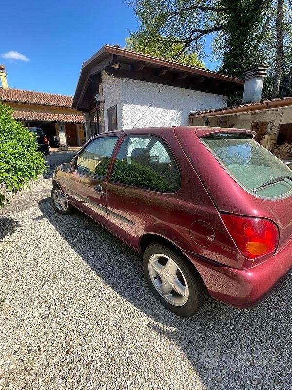 Usata Ford Fiesta 1999 Utilitaria