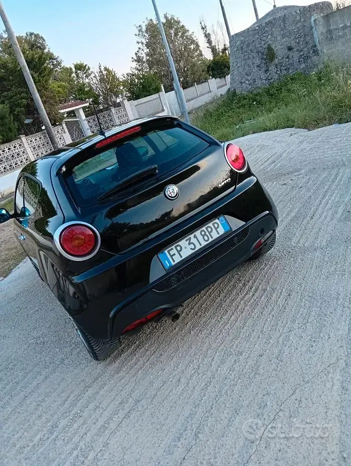 Usata Alfa Romeo MiTo 95 CV (69 kW) 2018 Nero Utilitaria