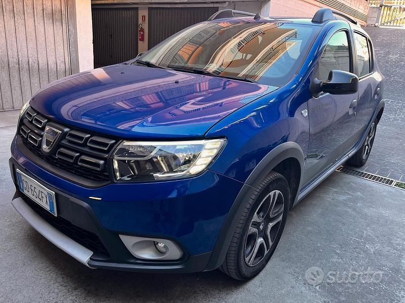 Usata 2020 Dacia Sandero Stepway Tre volumi | 9950 € (Buon prezzo) - Immagine 1/4