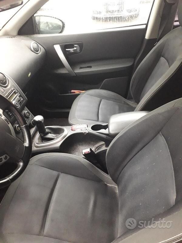 Usata Nissan Qashqai 115 CV (84 kW) 2010 Grigio SUV