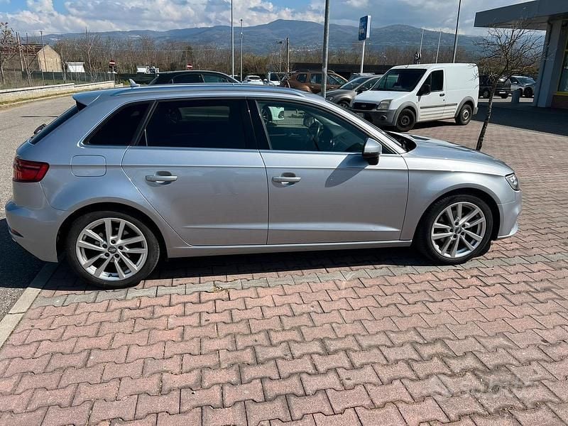 Usata Audi A3 2018 Grigio Berlina