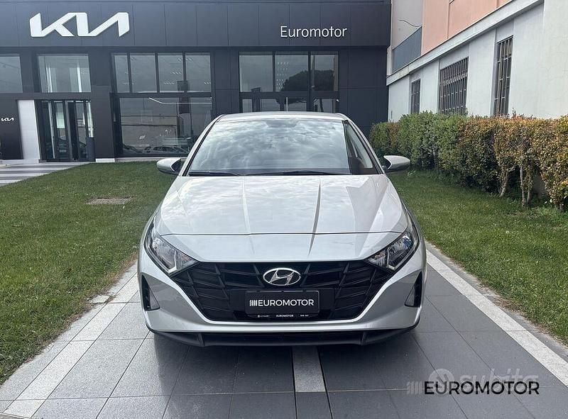 Usata Hyundai i20 84 CV (61 kW) 2022 Grigio Monovolume