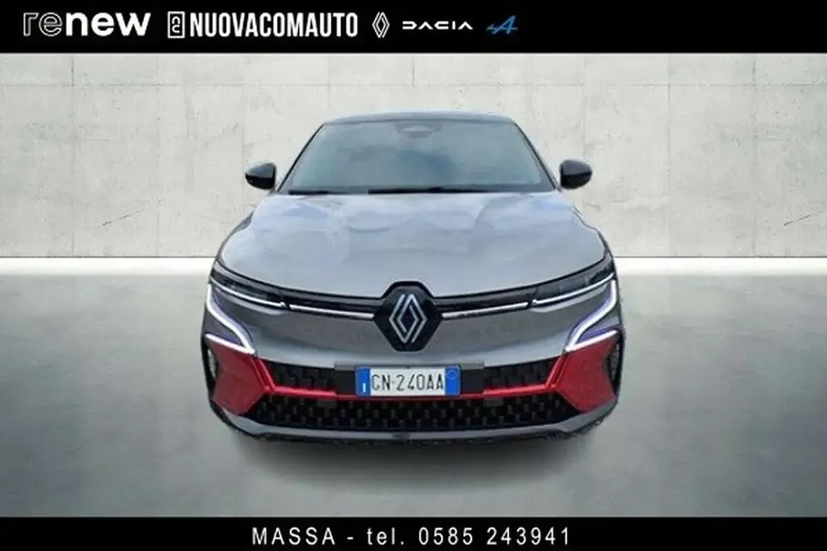 Usata Renault Megane E-Tech Iconic 160 kW (218 CV) 2023 Non disponibile Berlina