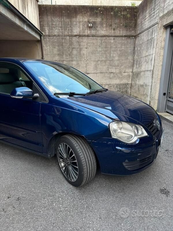 Usata VW Polo 75 CV (55 kW) 2005 Blu Utilitaria
