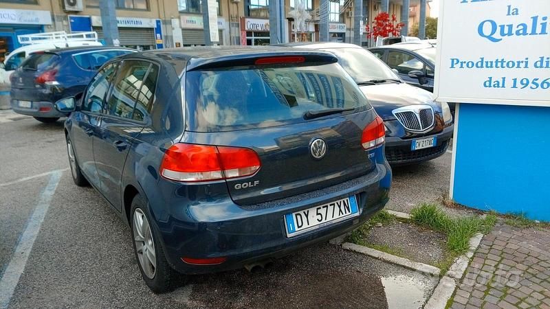 Usata VW Golf VI 2009 Blu Utilitaria