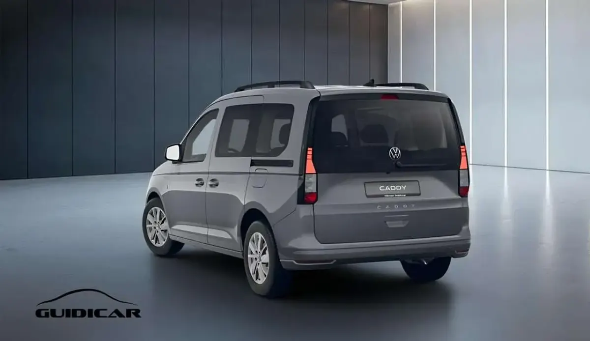 Nuova VW Caddy Life 122 CV (89 kW) 2026 Pure grey Monovolume
