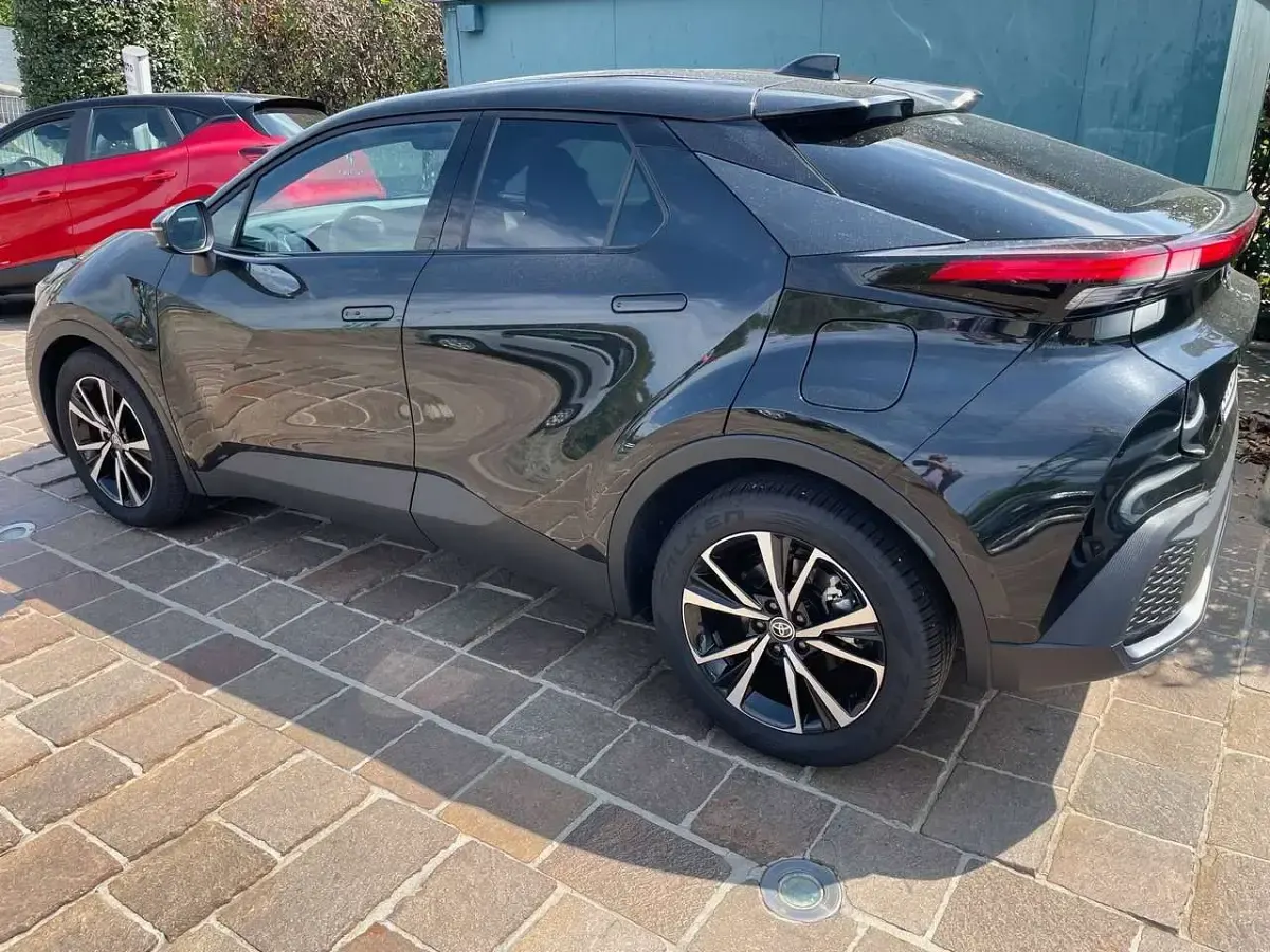 Usata Toyota C-HR Trend 98 CV (72 kW) 2025 Nero SUV