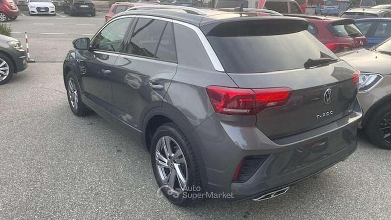 Usata VW T-Roc R-line 190 CV (139 kW) 2024 Grigio SUV