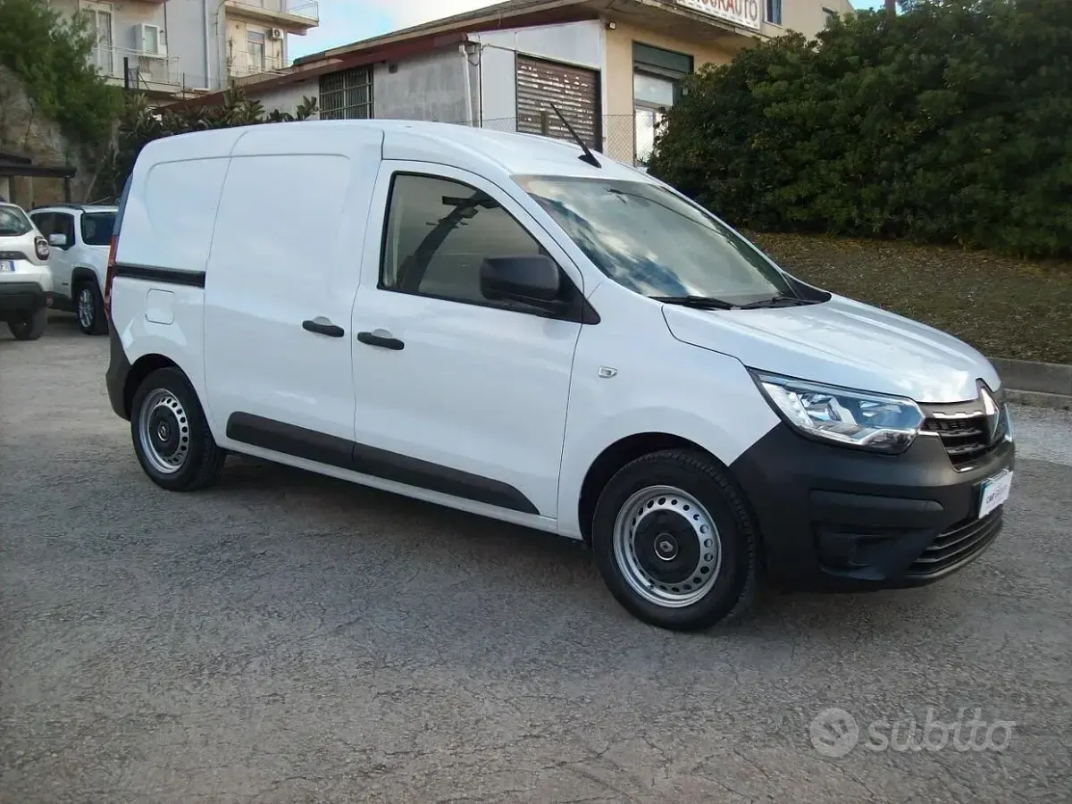 Usata Renault Kangoo 75 CV (55 kW) 2021 Bianco Monovolume
