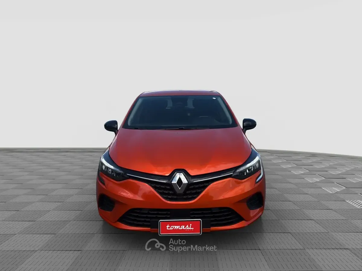 Usata Renault Clio V Equilibre 91 CV (66 kW) 2023 Arancione Berlina