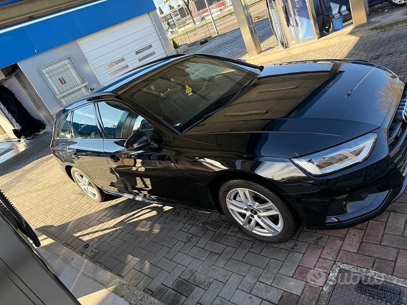 Usata Audi A4 190 CV (139 kW) 2023 Nero Station wagon