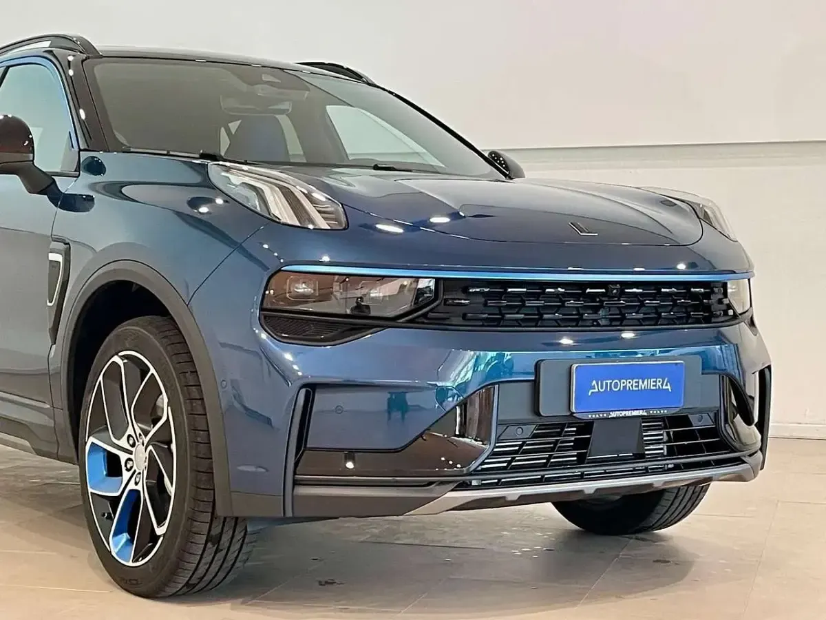 Usata Lynk & Co 01 261 CV (191 kW) 2023 Blu SUV