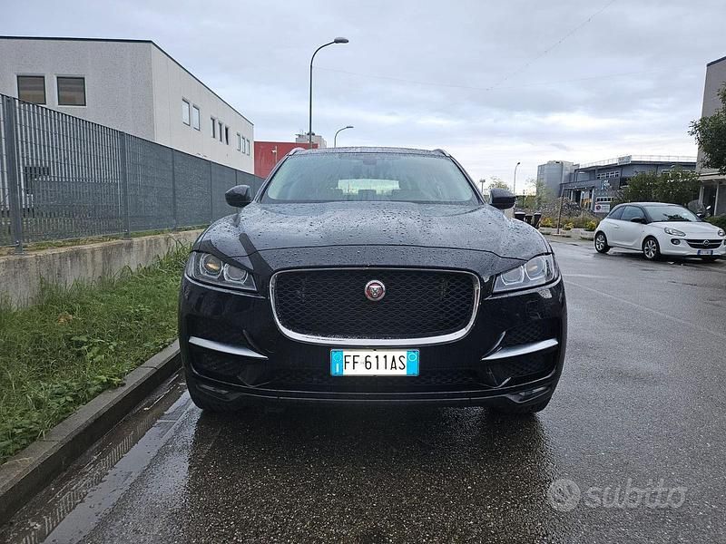 Usata Jaguar F-Pace 180 CV (132 kW) 2016 Nero SUV