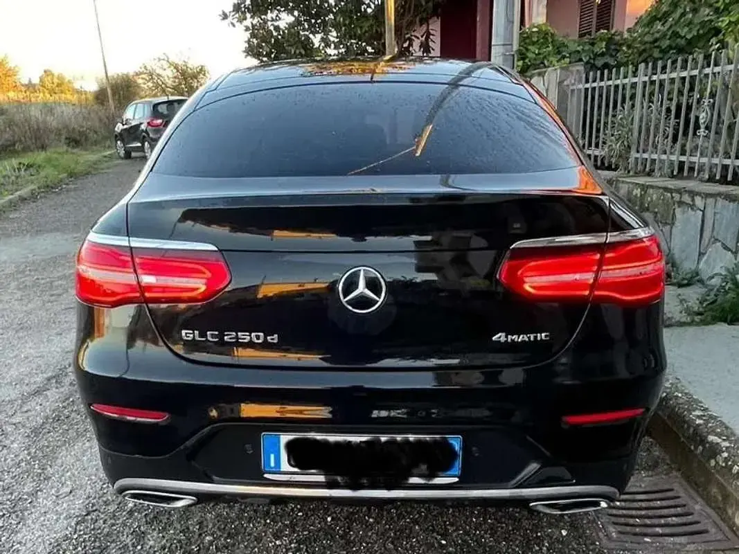 Usata Mercedes GLC250 Premium 204 CV (150 kW) 2018 Nero SUV