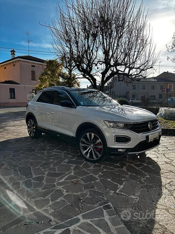 Usata VW T-Roc Edition 190 CV (139 kW) 2017 Grigio SUV