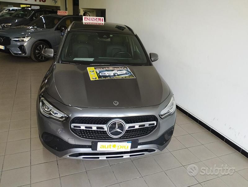 Usata Mercedes GLA200 149 CV (109 kW) 2023 Grigio SUV