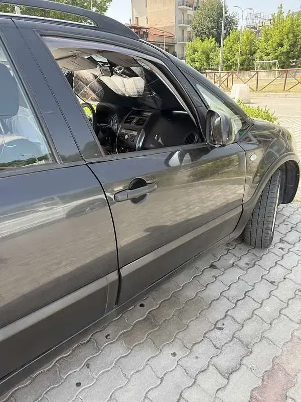 Usata Fiat Sedici Dynamic 120 CV (88 kW) 2007 Nero SUV