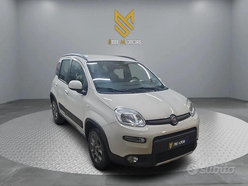 Usata Fiat Panda 4x4 75 CV (55 kW) 2013 Beige Utilitaria