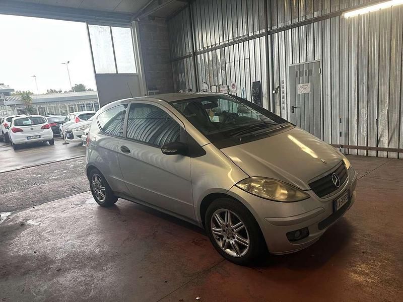 Usata Mercedes A150 Elegance 95 CV (69 kW) 2006 Grigio Berlina