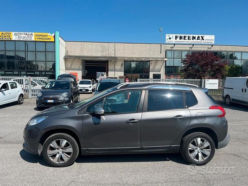 Usata Peugeot 2008 Allure 82 CV (60 kW) 2014 Grigio SUV