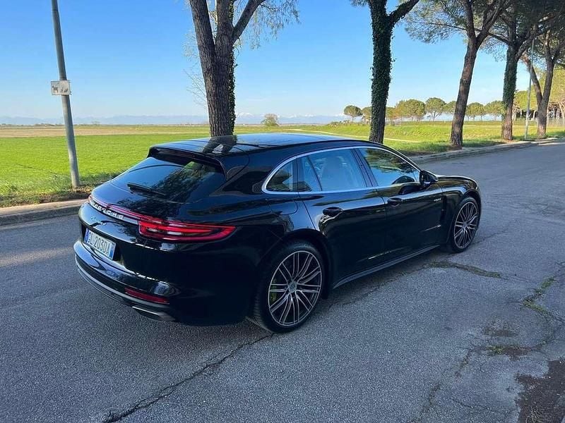 Usata Porsche Panamera S E-Hybrid Sport Turismo 330 CV (242 kW) 2020 Nero Berlina