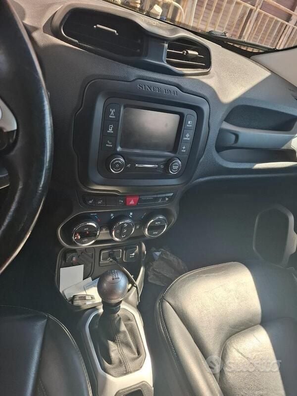 Usata Jeep Renegade 140 CV (102 kW) 2014 Verde SUV