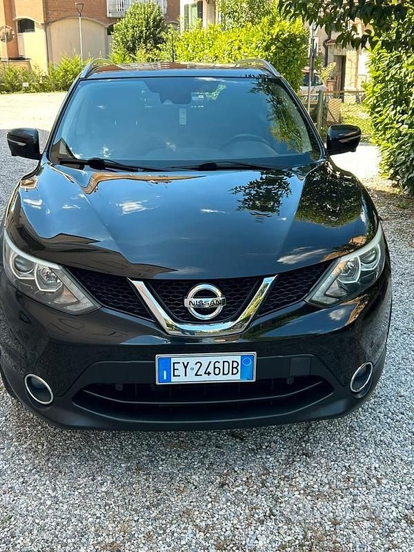 Usata Nissan Qashqai 360º 110 CV (80 kW) 2015 Nero SUV