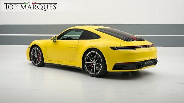 Usata Porsche 911 Carrera 4S 450 CV (330 kW) 2020 Giallo pastello Coupé
