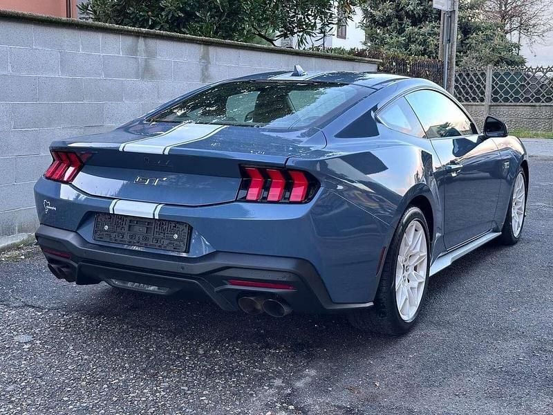 Usata Ford Mustang GT Fastback 446 CV (328 kW) 2024 Blu/azzurro Coupé