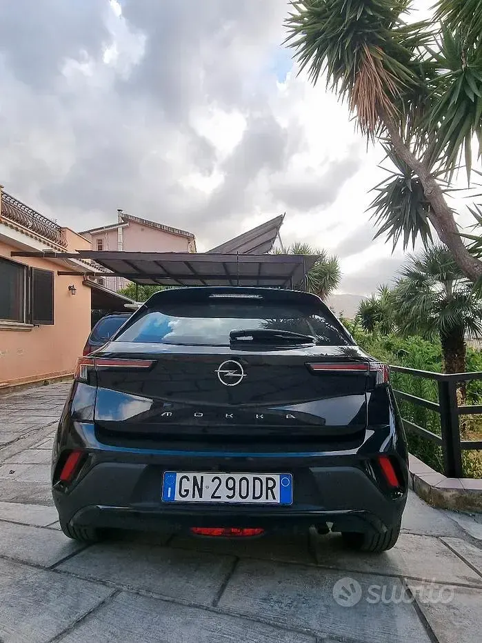 Usata Opel Mokka Elegance 101 CV (74 kW) 2023 Nero SUV