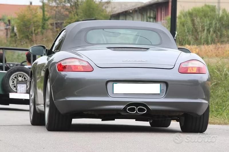 Usata Porsche Boxster 240 CV (176 kW) 2005 Grigio Cabrio