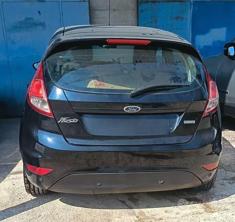 Usata Ford Fiesta 100 CV (73 kW) 2017 Utilitaria