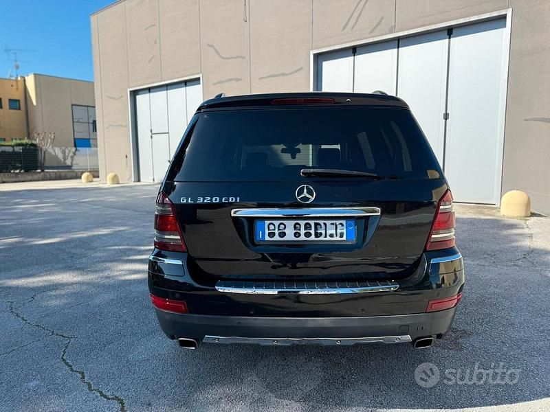 Usata Mercedes GL320 224 CV (164 kW) 2008 Nero SUV