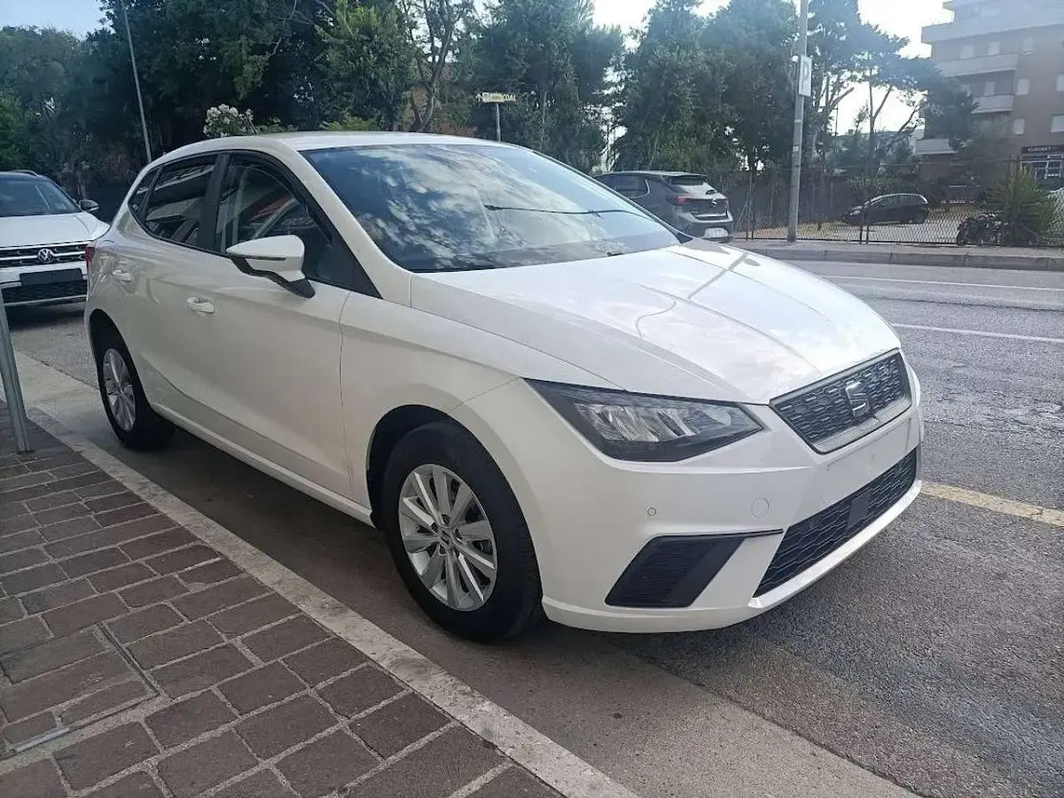 Usata Seat Ibiza Style 90 CV (66 kW) 2021 Bianco Utilitaria