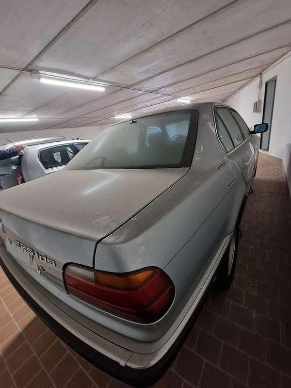 Usata BMW 725 Efficient Dynamics 143 CV (105 kW) 1998 Berlina