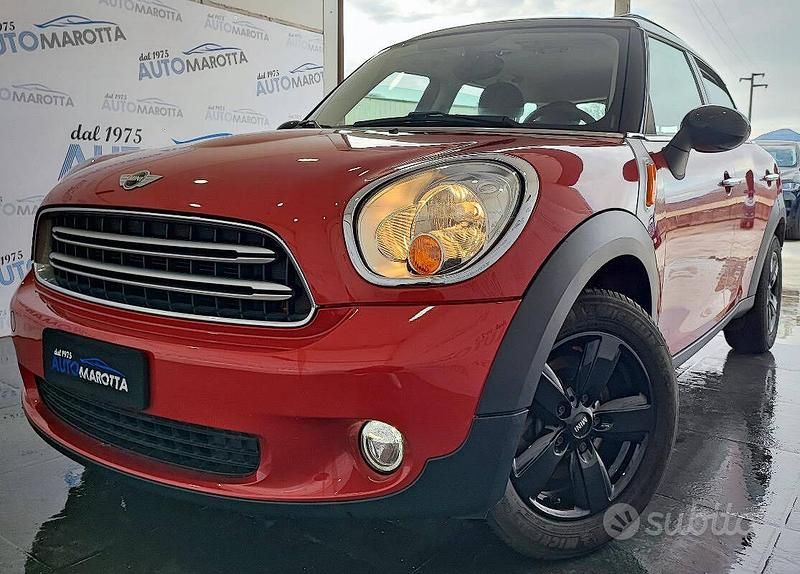 Usata Mini Cooper D Countryman Business 113 CV (83 kW) 2016 Rosso SUV