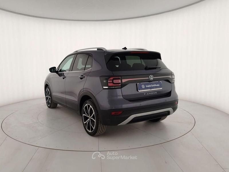 Usata VW T-Cross Advance 110 CV (80 kW) 2023 Grigio metallizzato SUV