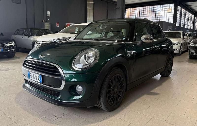 Usata Mini ONE 75 CV (55 kW) 2015 Verde Utilitaria