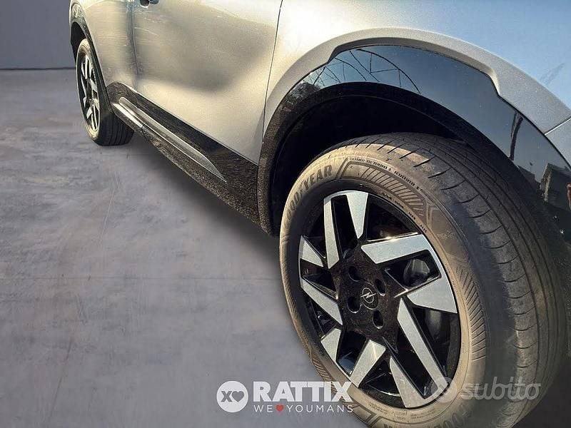 Usata Opel Mokka S 131 CV (96 kW) 2025 Kontrast grey SUV