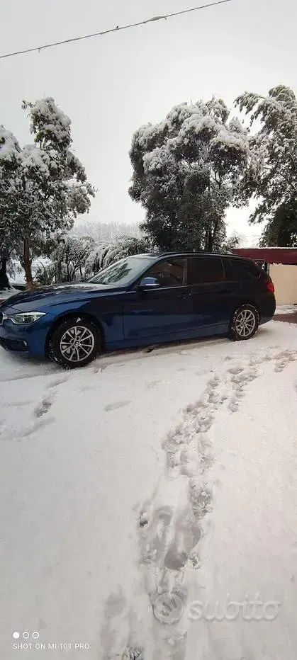 Usata BMW 320 190 CV (139 kW) 2018 Blu Station wagon