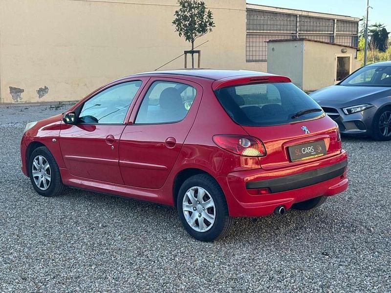 Usata Peugeot 206+ 68 CV (50 kW) 2009 Rosso Utilitaria