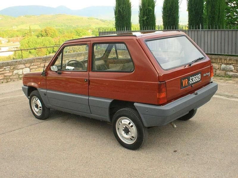 Usata Fiat Panda 30 CV (22 kW) 1983 Marrone Utilitaria