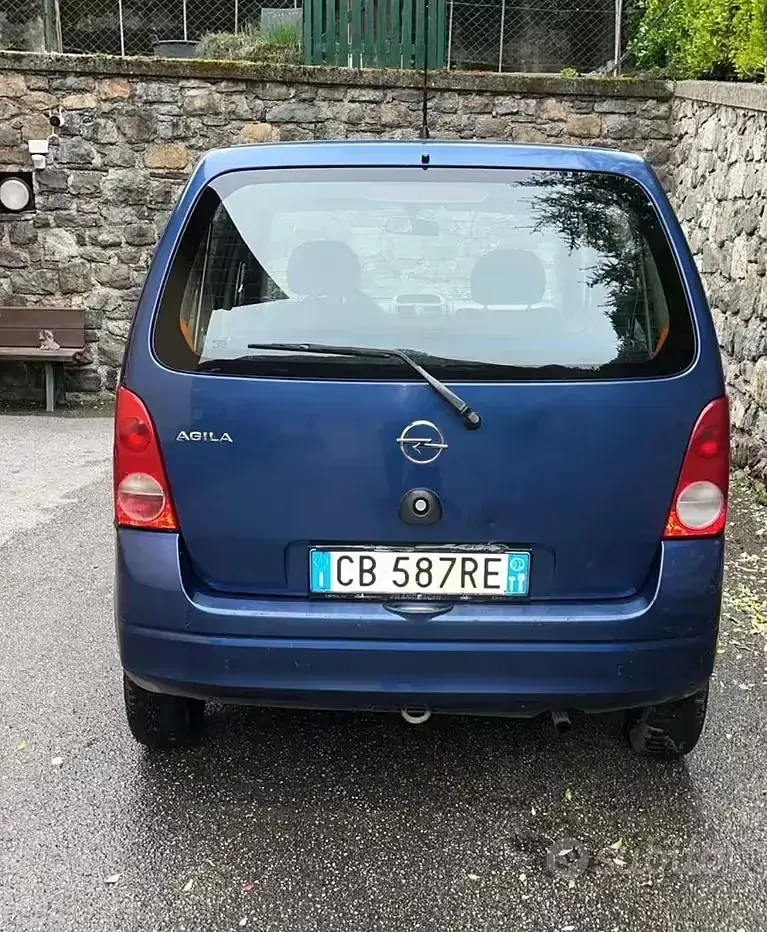 Usata Opel Agila 58 CV (42 kW) 2002 Bluazzurro Monovolume