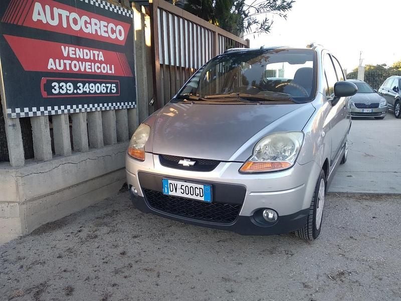 Argento Usata 2009 Chevrolet Matiz SE Due volumi | 1700 € (Ottimo prezzo) - Immagine 1/4