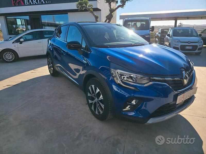 Usata Renault Captur Techno 91 CV (66 kW) 2024 Blu SUV
