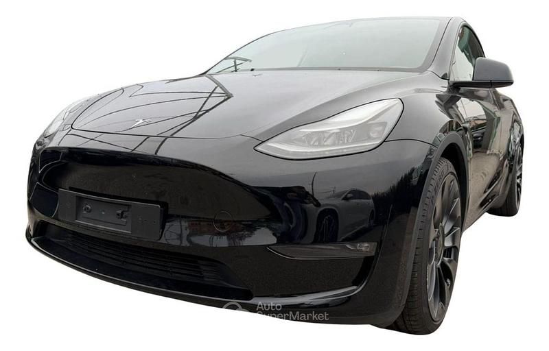 Usata Tesla Model Y Performance 392 kW (534 CV) 2023 Nero SUV