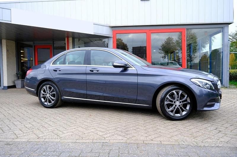 Usata Mercedes C180 115 CV (84 kW) 2017 Nero Berlina