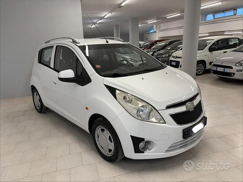 Usata Chevrolet Spark LS 68 CV (50 kW) 2010 Bianco Utilitaria