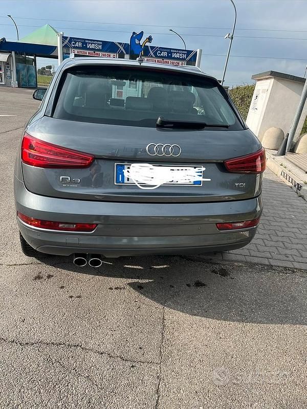Usata Audi Q3 Business 150 CV (110 kW) 2015 Grigio SUV