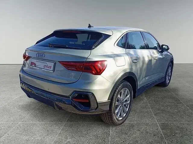 Usata Audi Q3 Sportback Business Plus 150 CV (110 kW) 2023 Argento rugiada metallizzato SUV